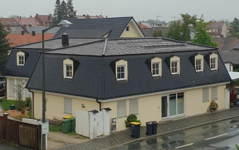 Ferienwohnung Schleicher Mit Klimaanlage Цирндорф Екстер'єр фото